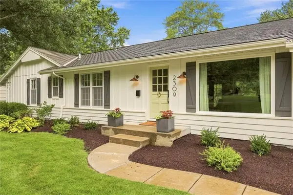 2309 W 104th ST, Leawood, KS 66206