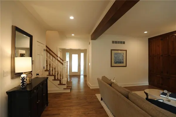 500 NW 44 TER, Gladstone, MO 64116