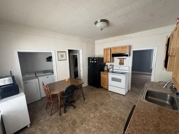 824 Warsaw AVE, St Joseph, MO 64507