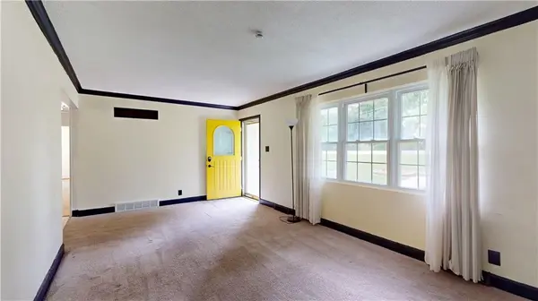 5902 Pleasant AVE, St Joseph, MO 64503