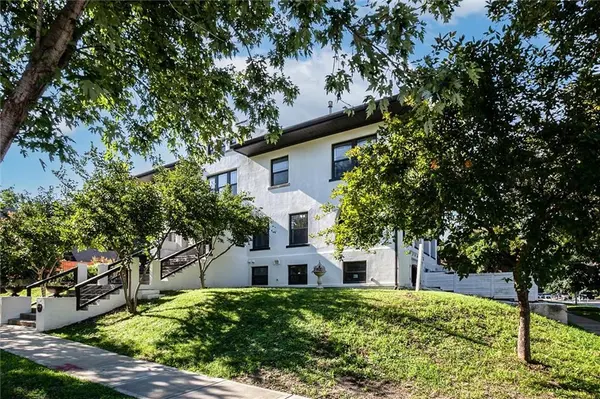 401 E 36th ST, Kansas City, MO 64109