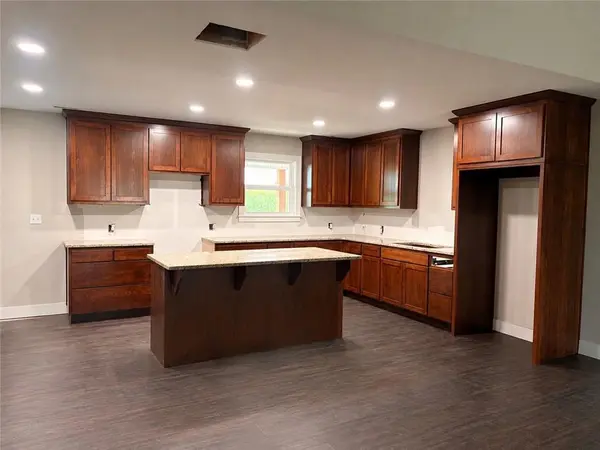 1152 Lafayette DR, Odessa, MO 64076