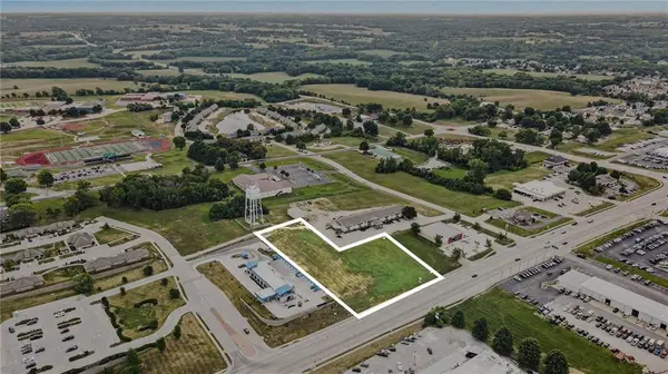 000 N 169 HWY, Smithville, MO 64089