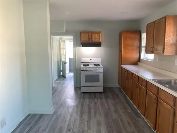 5816 E 14th ST, Kansas City, MO 64126