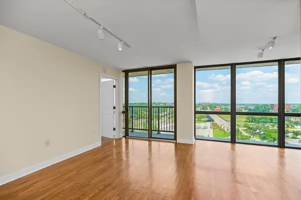 600 E Admiral BLVD #1604, Kansas City, MO 64106