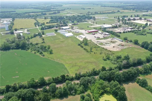 1 Junior Mosley DR, Brookfield, MO 64628