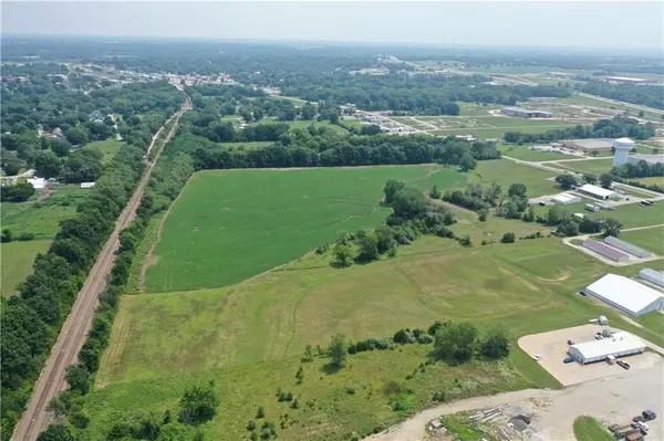 1 Junior Mosley DR, Brookfield, MO 64628