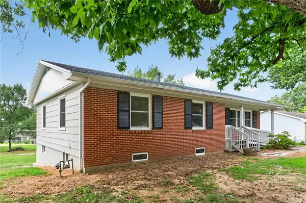 102 E Hospital RD, El Dorado Springs, MO 64744