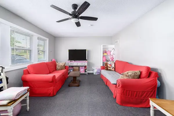 3055 N 32nd ST, Kansas City, KS 66104