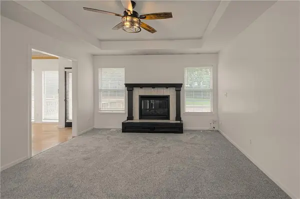 3207 Steel Wheel DR, Harrisonville, MO 64701