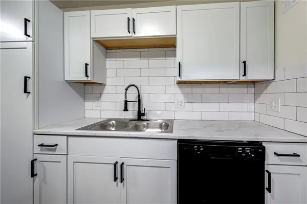 7800 E 108th ST, Kansas City, MO 64134