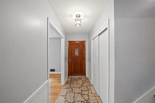 4506 E 105 ST, Kansas City, MO 64137