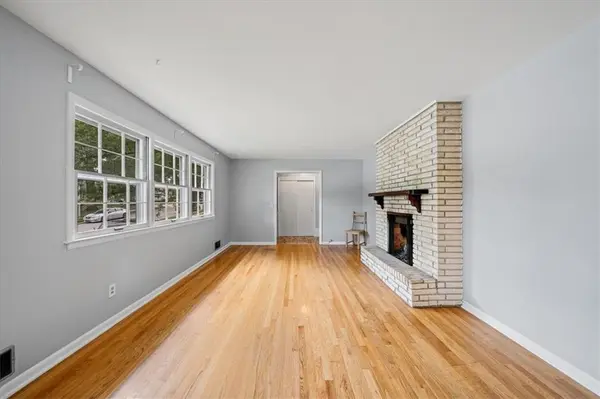 4506 E 105 ST, Kansas City, MO 64137