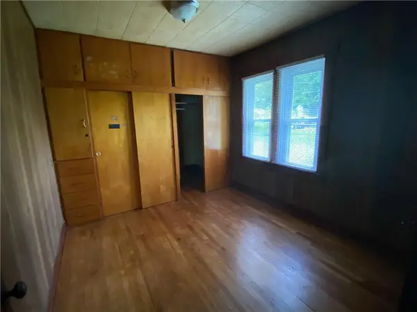 2701 Parallel AVE, Kansas City, KS 66104