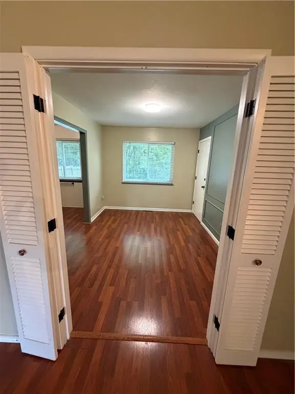 7909 Grandview ST, Overland Park, KS 66204