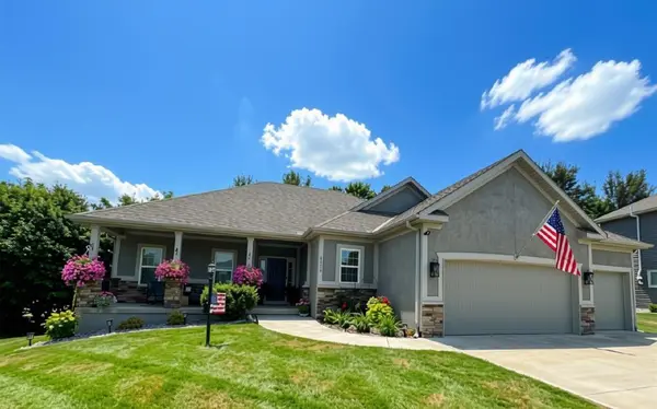 4116 Autumn Ridge CT, St Joseph, MO 64505