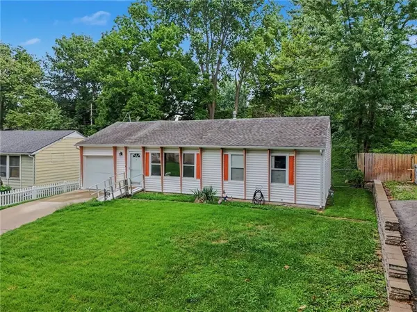 4519 N Troost AVE, Kansas City, MO 64116