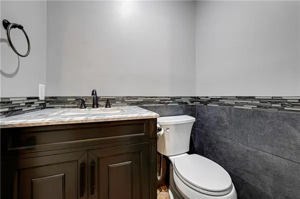 10225 Conser ST, Overland Park, KS 66212