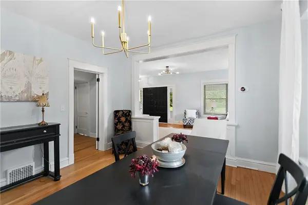 4004 Bell ST, Kansas City, MO 64111