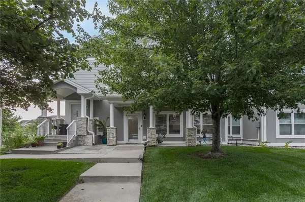 11721 S ROUNDTREE #103 ST, Olathe, KS 66061