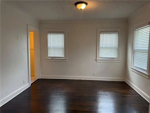 1919 E 71st TER, Kansas City, MO 64132