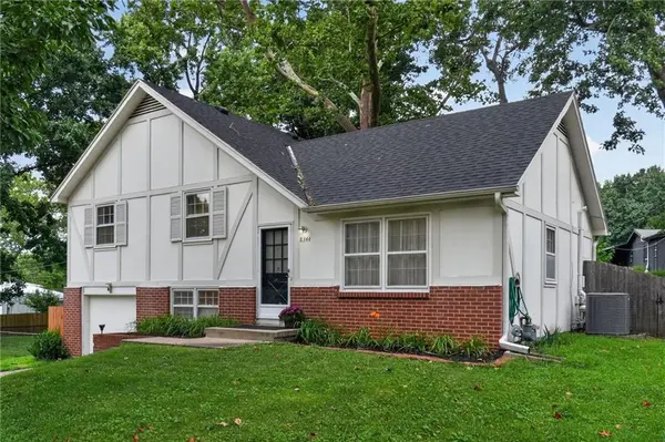 8344 England ST, Overland Park, KS 66212