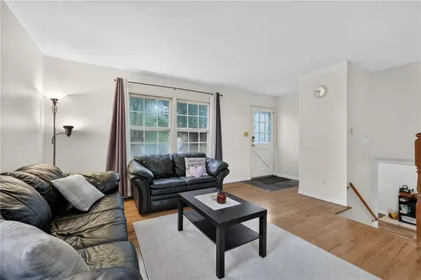 8344 England ST, Overland Park, KS 66212