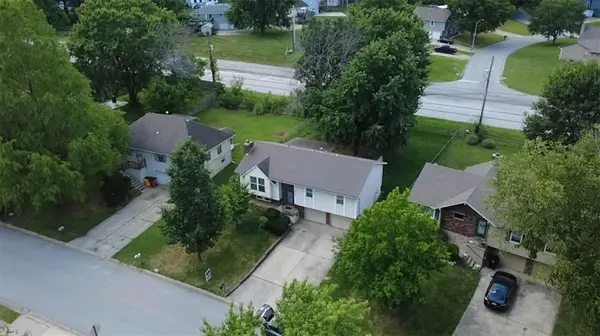 3008 S Bryn Mawr DR, Independence, MO 64057
