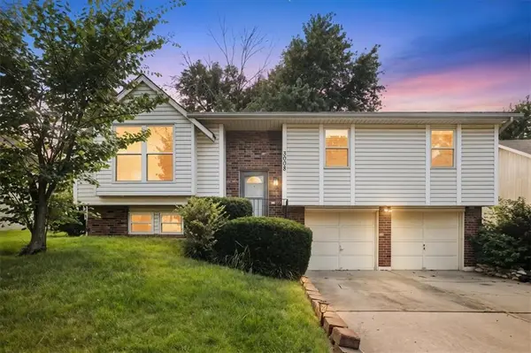 3008 S Bryn Mawr DR, Independence, MO 64057