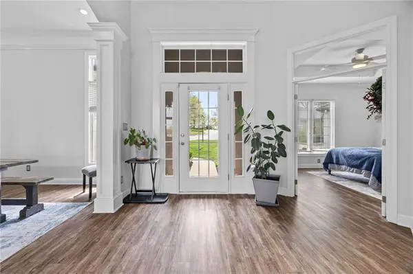 124 Teton RDG, Lake Winnebago, MO 64034