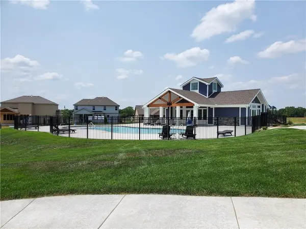 16951 S Illusion ST, Olathe, KS 66062