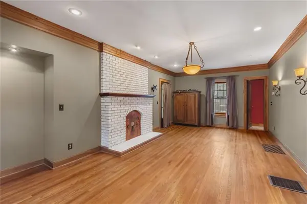 201 W 1st ST, Carrollton, MO 64633