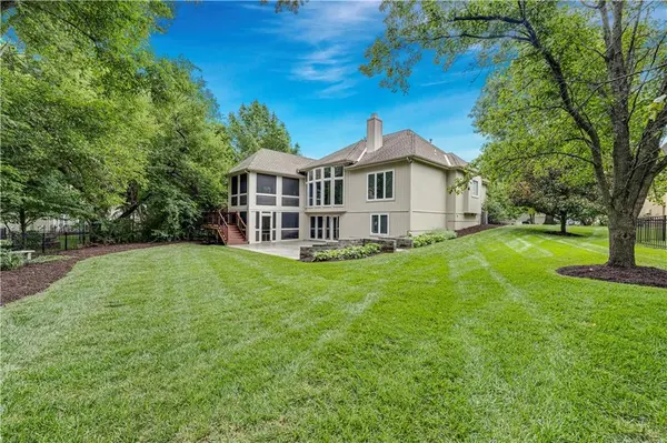 14714 Conser ST, Overland Park, KS 66223