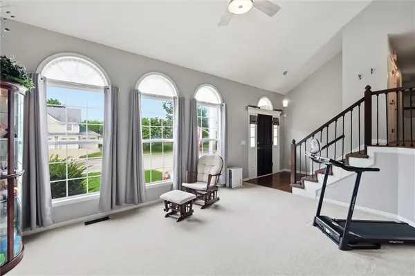 903 Silver Lake CIR, Raymore, MO 64083