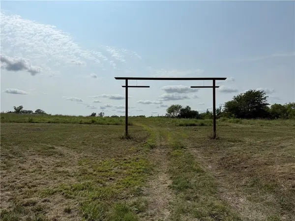 19984 KK HWY, Lawson, MO 64062