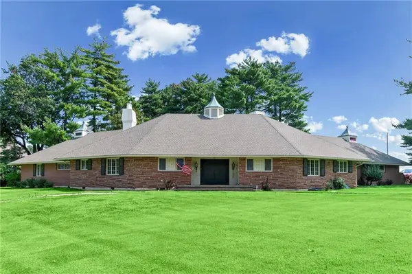 804 N Main ST, Carrollton, MO 64633