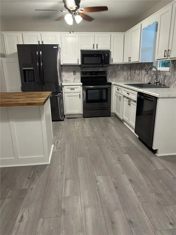 16009 Ann AVE, Belton, MO 64012