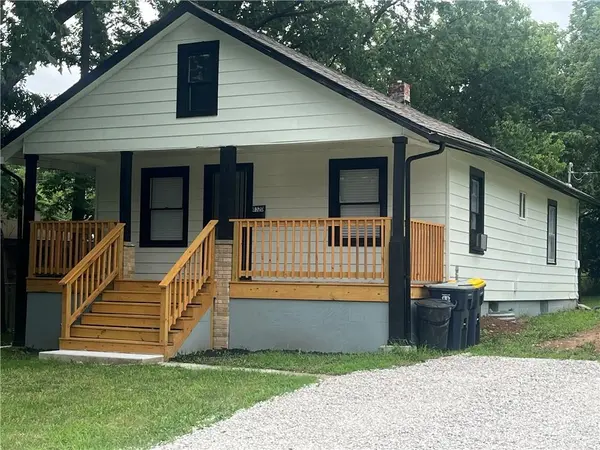 8320 Wabash AVE, Kansas City, MO 64132