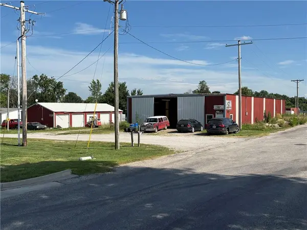 705 Ada ST, Adrian, MO 64720
