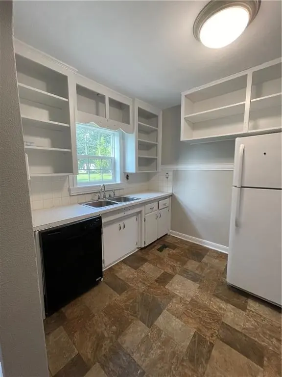 3102 Faye AVE, Parsons, KS 67357