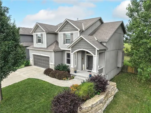 16580 S Sunset ST, Olathe, KS 66062