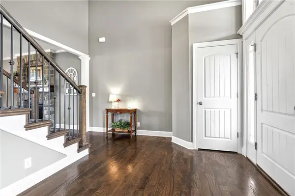 16580 S Sunset ST, Olathe, KS 66062
