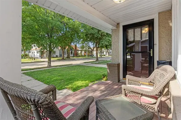 824 E 23rd AVE, Kansas City, MO 64116