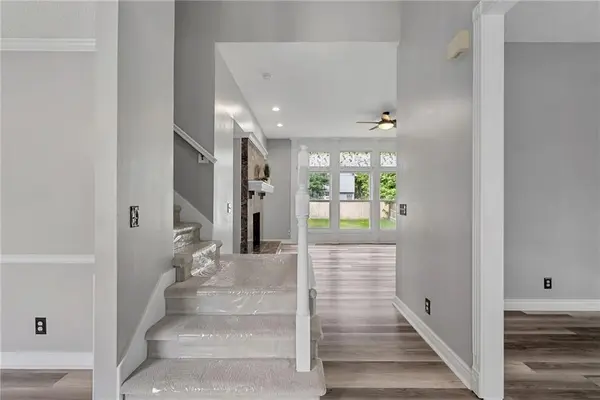 1361 S Hunter DR, Olathe, KS 66062