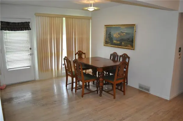 7515 NW Lake RD, Platte Woods, MO 64151