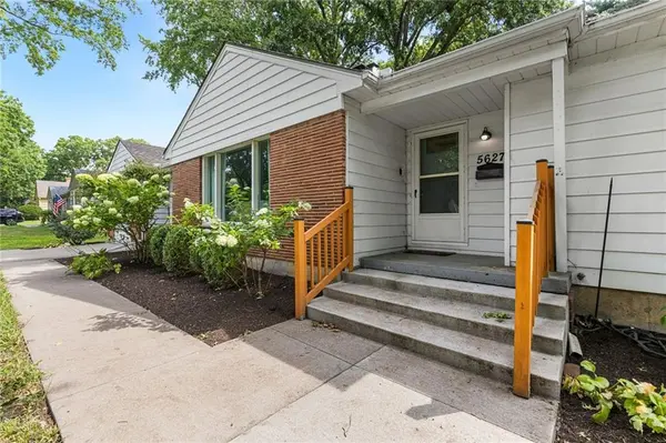 5627 Russell ST, Mission, KS 66202
