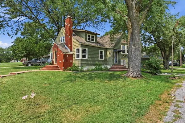 500 W Mill ST, Butler, MO 64730