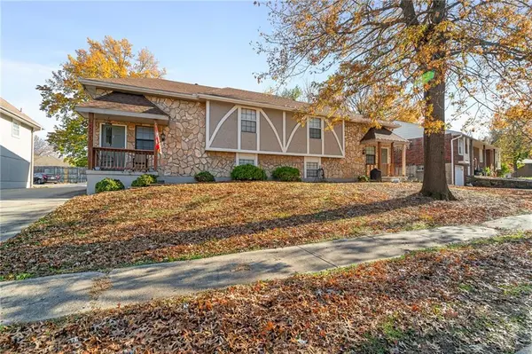2825 & 2829 Tepee AVE, Independence, MO 64057