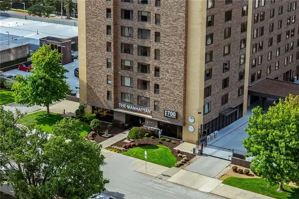 700 E 8th ST #5B, Kansas City, MO 64106