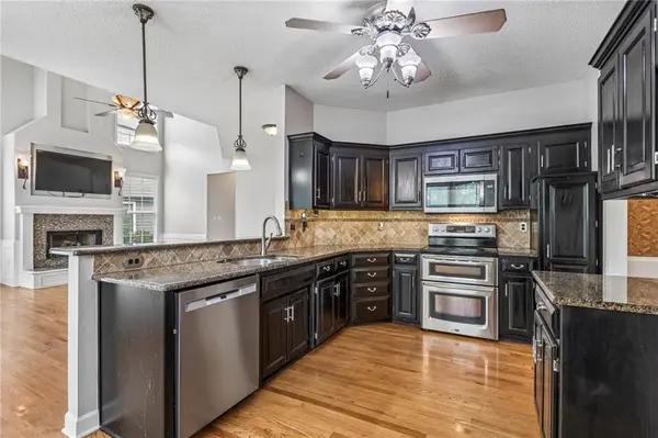 8925 W 132nd TER, Overland Park, KS 66213